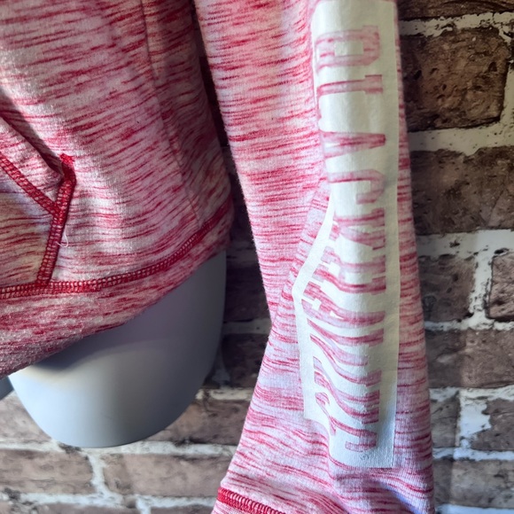 womens small - Chicago Blackhawks - zip up sweatshirt - Picture 6 of 8